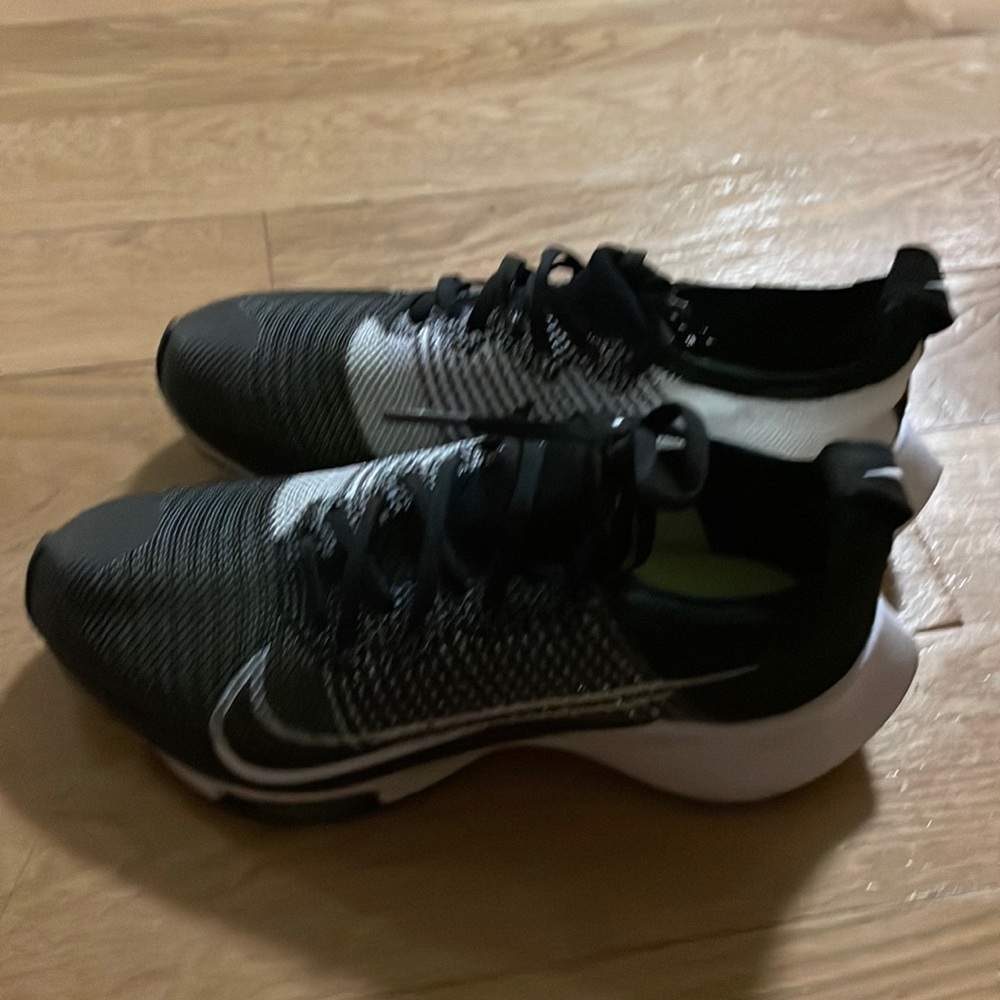 Nike Air Zoom Tempo - BARELY USED